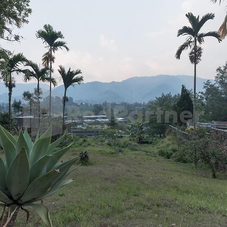 Bens Homestay RedPartner Bogor Exterior foto